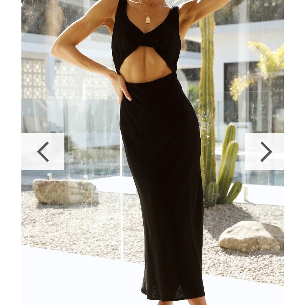 New Cutest midi dress with cut out detail